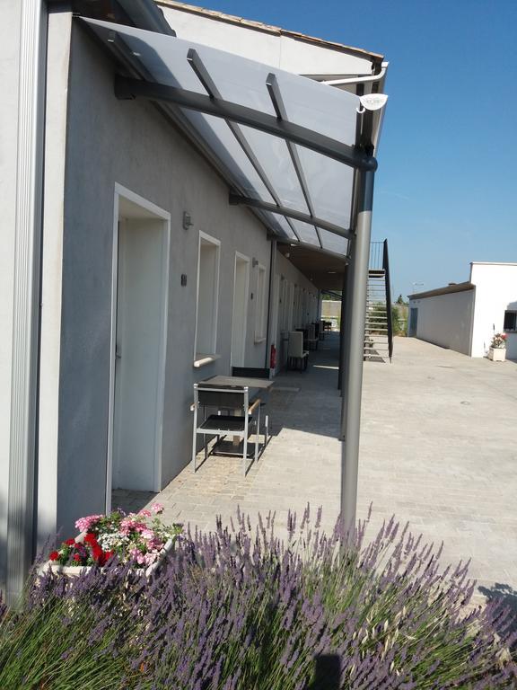 Le Cay Hotel Roquebrune-sur Argens Bagian luar foto